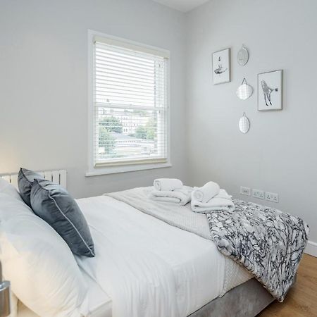Beautiful 2 Bedrooms Split Level Fulham Apartment London Eksteriør billede